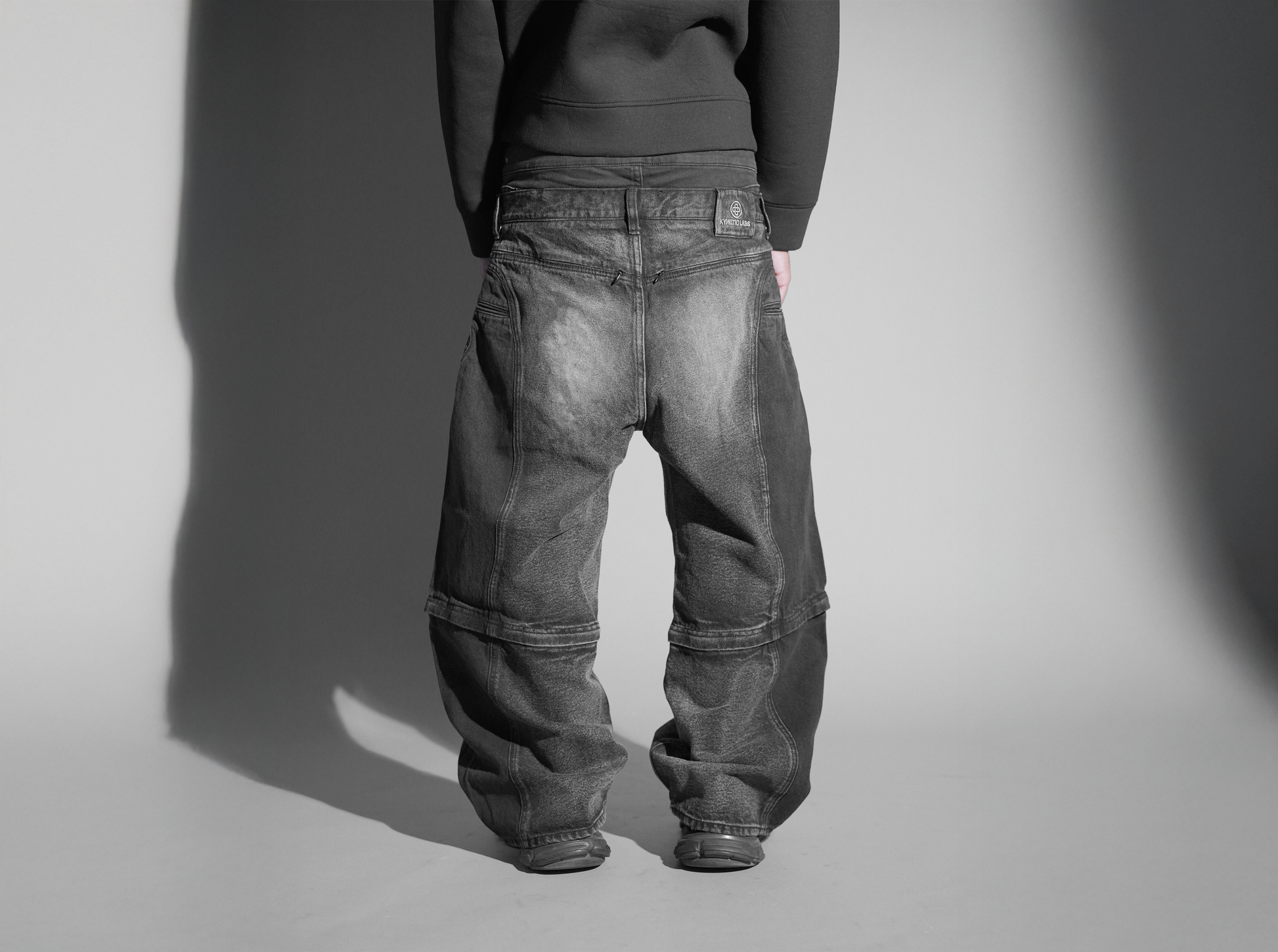 CONVERTIBLE PANTS (+FREE CARABINER)